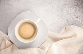 Hochwertige Tischdecken und Tischbeschwerer nutzen