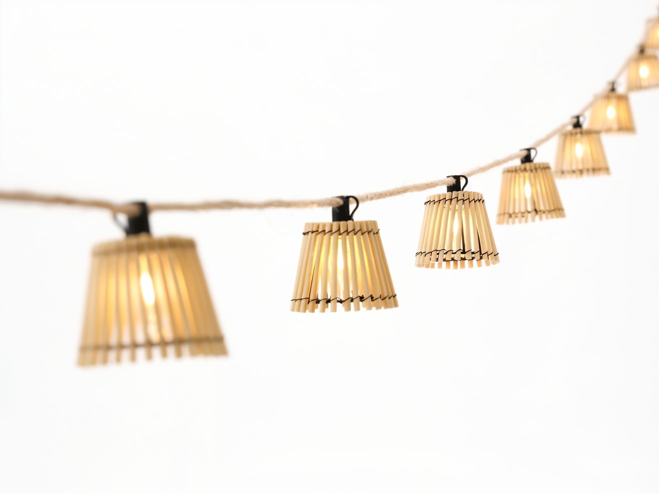 New Garden Okinawa LED-Lichterkette mit Kabel 800 cm