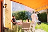 Wetterfeste Gartentische – kein Problem mit den richtigen Materialien